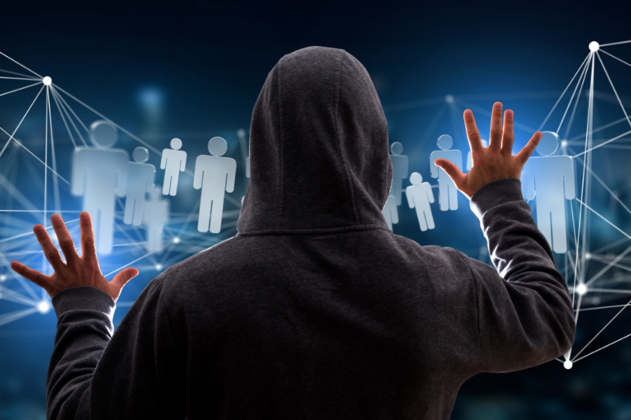 Influencer Layah Heilpern's Scripted Conversation on Damex