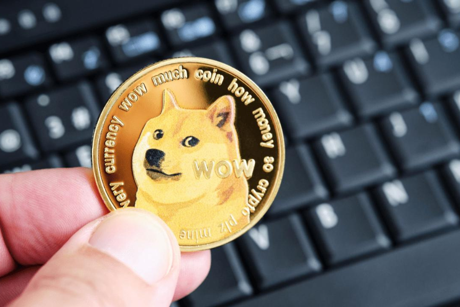 DOGE Approaches Key Resistance Amid Bull-Bear Tussle